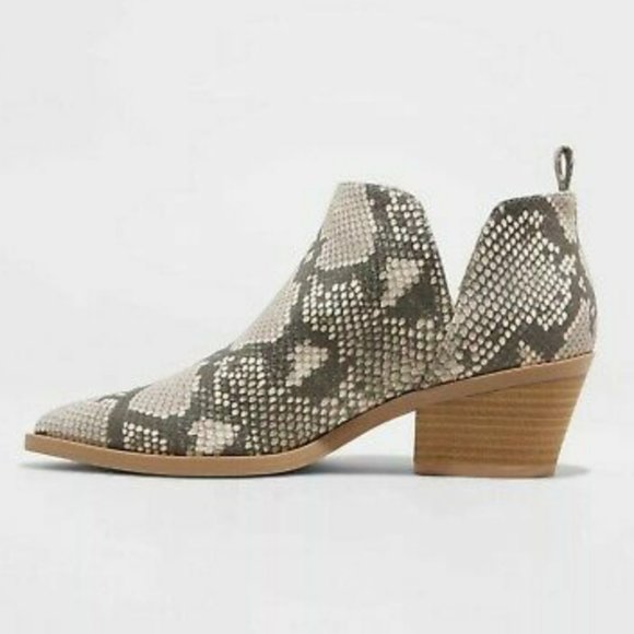 Cari Cut Out Ankle Boots Snake Print - Gray - Picture 2 of 3